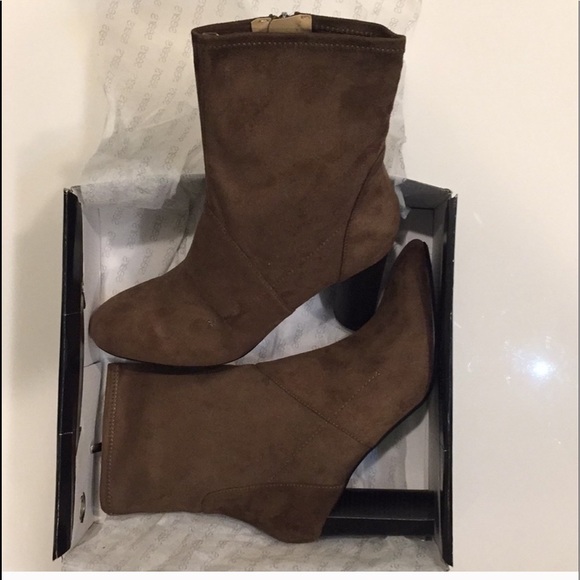 Metaphor Bryna Short Boot - Picture 5 of 6